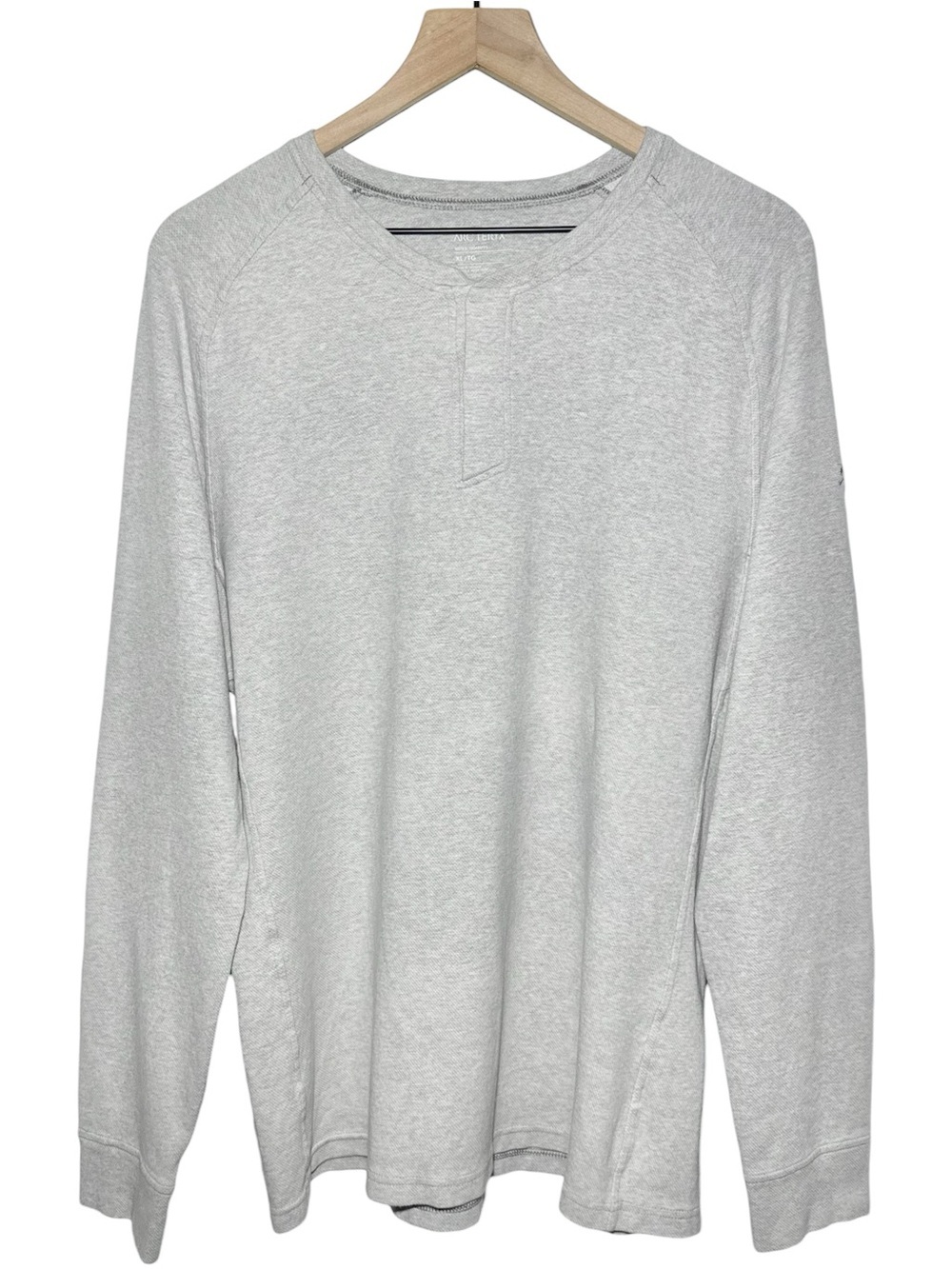 Arc’teryx Sirrus Long Sleeve Henley in Delos Grey Heather